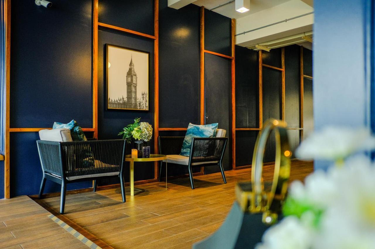 U Sabai Hotel Bangkok Bagian luar foto