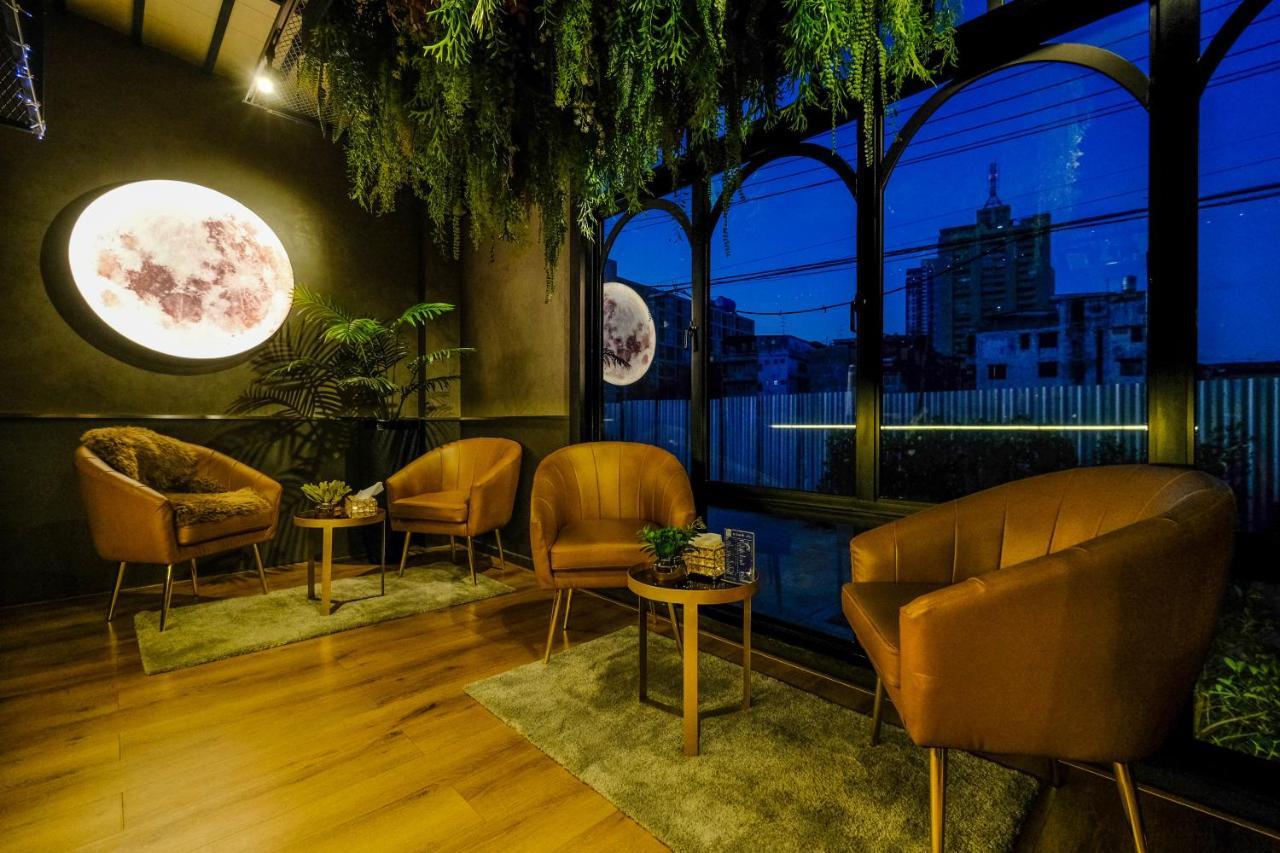 U Sabai Hotel Bangkok Bagian luar foto
