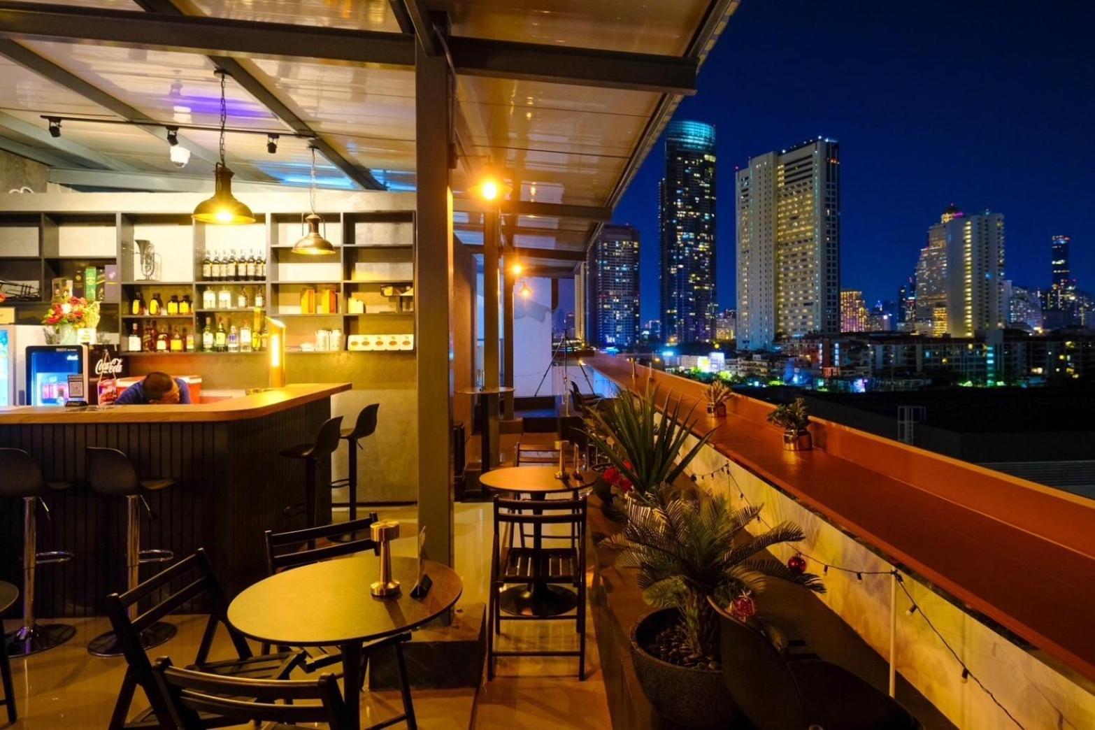 U Sabai Hotel Bangkok Bagian luar foto