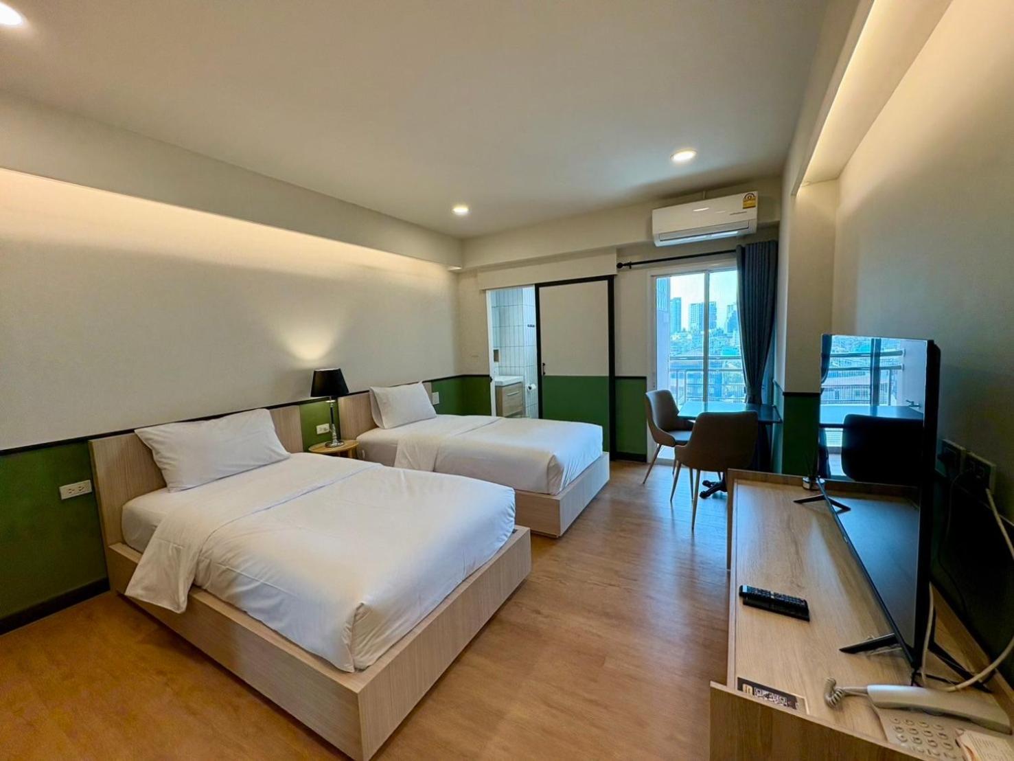 U Sabai Hotel Bangkok Bagian luar foto
