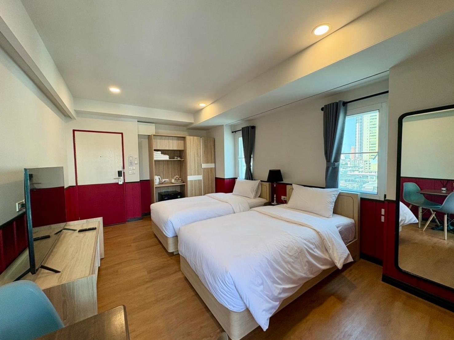 U Sabai Hotel Bangkok Bagian luar foto